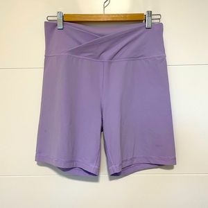 TNA crossover biker short lilac L butter soft